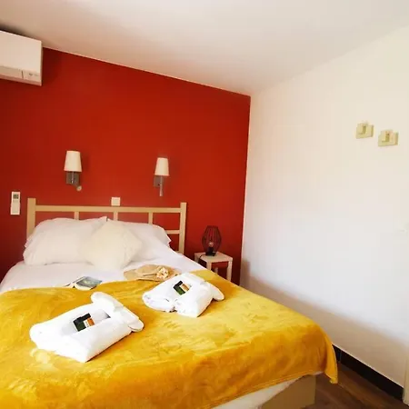 Renoir 2 Etoiles Yourhosthelper Apartment